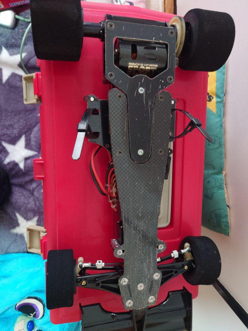 Load image into Gallery viewer, Used Ferrari F187 RC Car with Kyosho Pit Box and Spare Tires