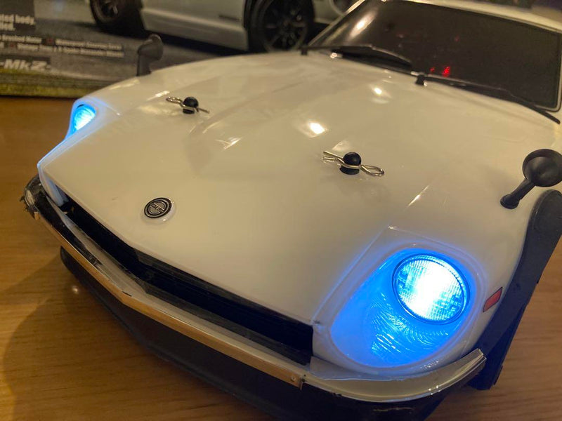 Laden Sie das Bild in Galerie -Viewer, Kyosho Fazer Mk2 1971 Datsun 240Z Turned V Used Once Good Condition - Used