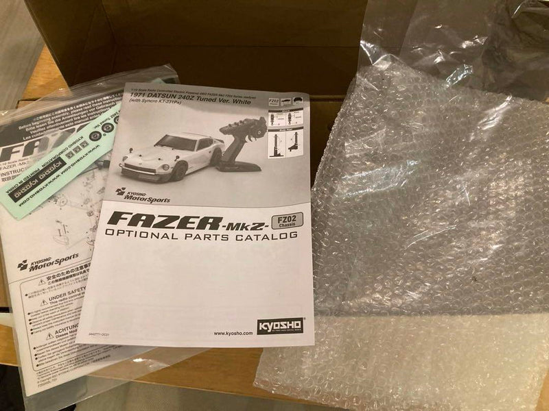 Laden Sie das Bild in Galerie -Viewer, Kyosho Fazer Mk2 1971 Datsun 240Z Turned V Used Once Good Condition - Used