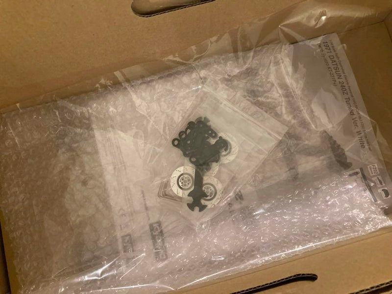 Laden Sie das Bild in Galerie -Viewer, Kyosho Fazer Mk2 1971 Datsun 240Z Turned V Used Once Good Condition - Used
