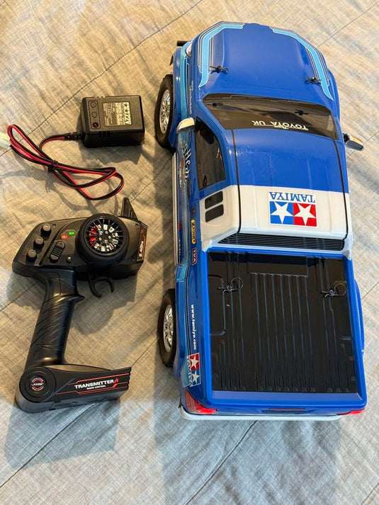 Used Tamiya 1/10 Hilux Extra Cab Assembled Full LED Custom with 3CH Radio