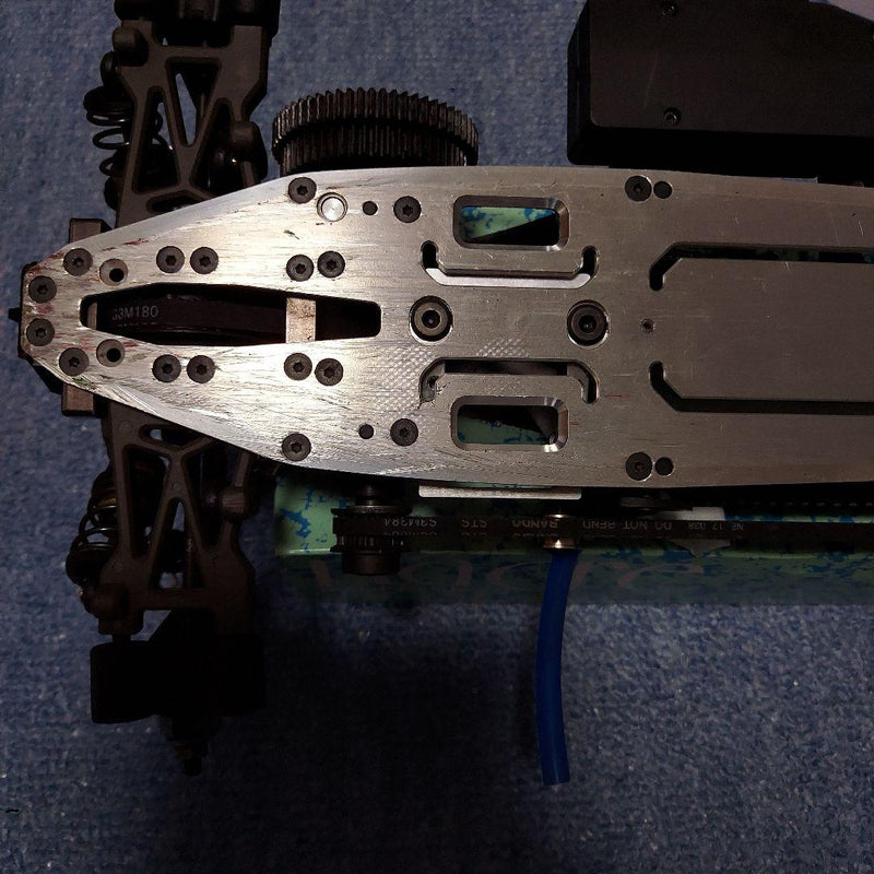 Laden Sie das Bild in Galerie -Viewer, Kyosho R4 EVO3 Engine Touring Car Used 10 tanks Good Condition - Used