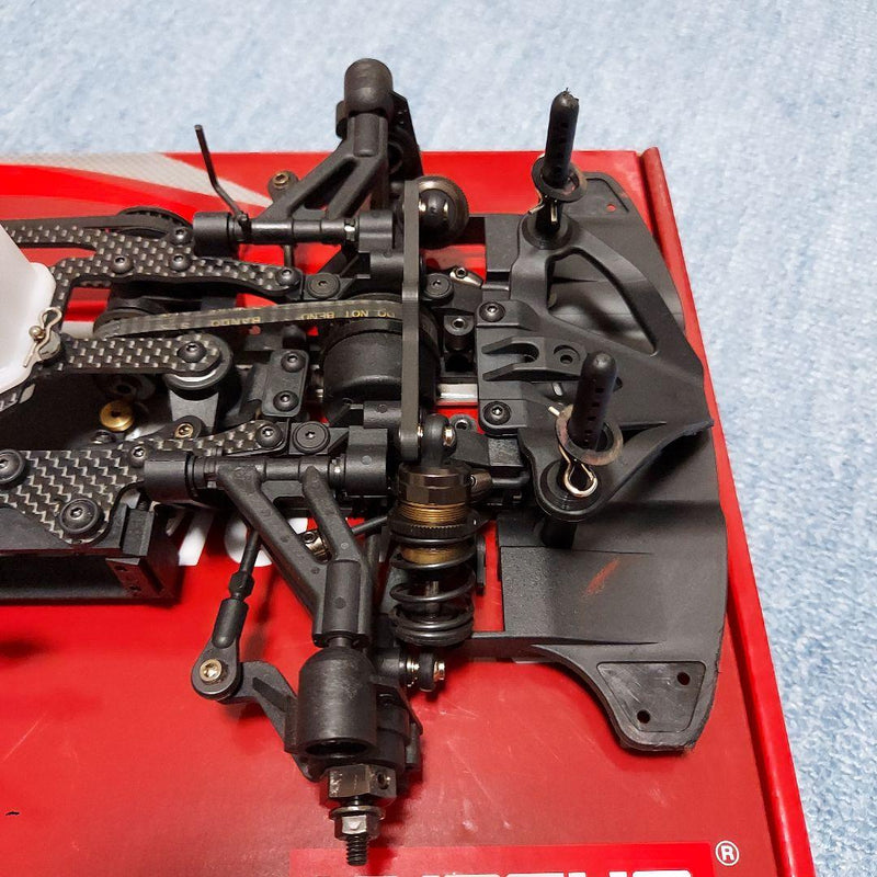 Laden Sie das Bild in Galerie -Viewer, Kyosho R4 EVO3 Engine Touring Car Used 10 tanks Good Condition - Used