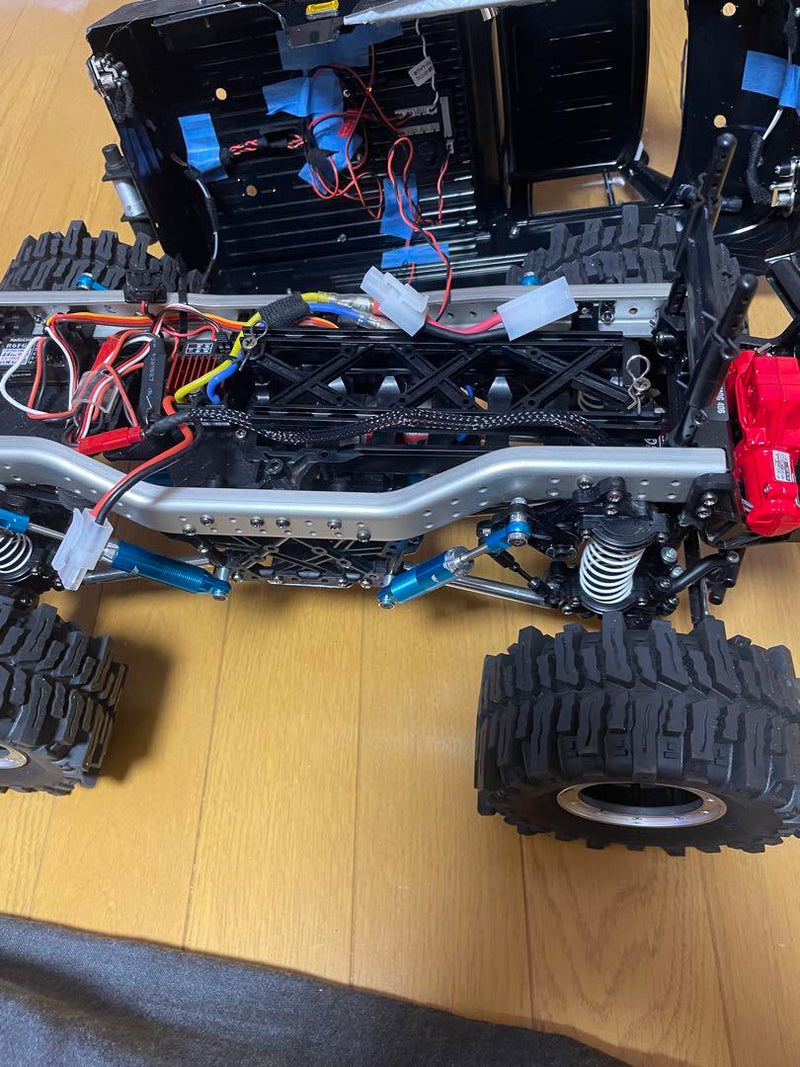 Chargez l'image dans la visionneuse de la galerie, Used Tamiya Unimog CR-01 RC Crawler Used with Gear Reduction Motor