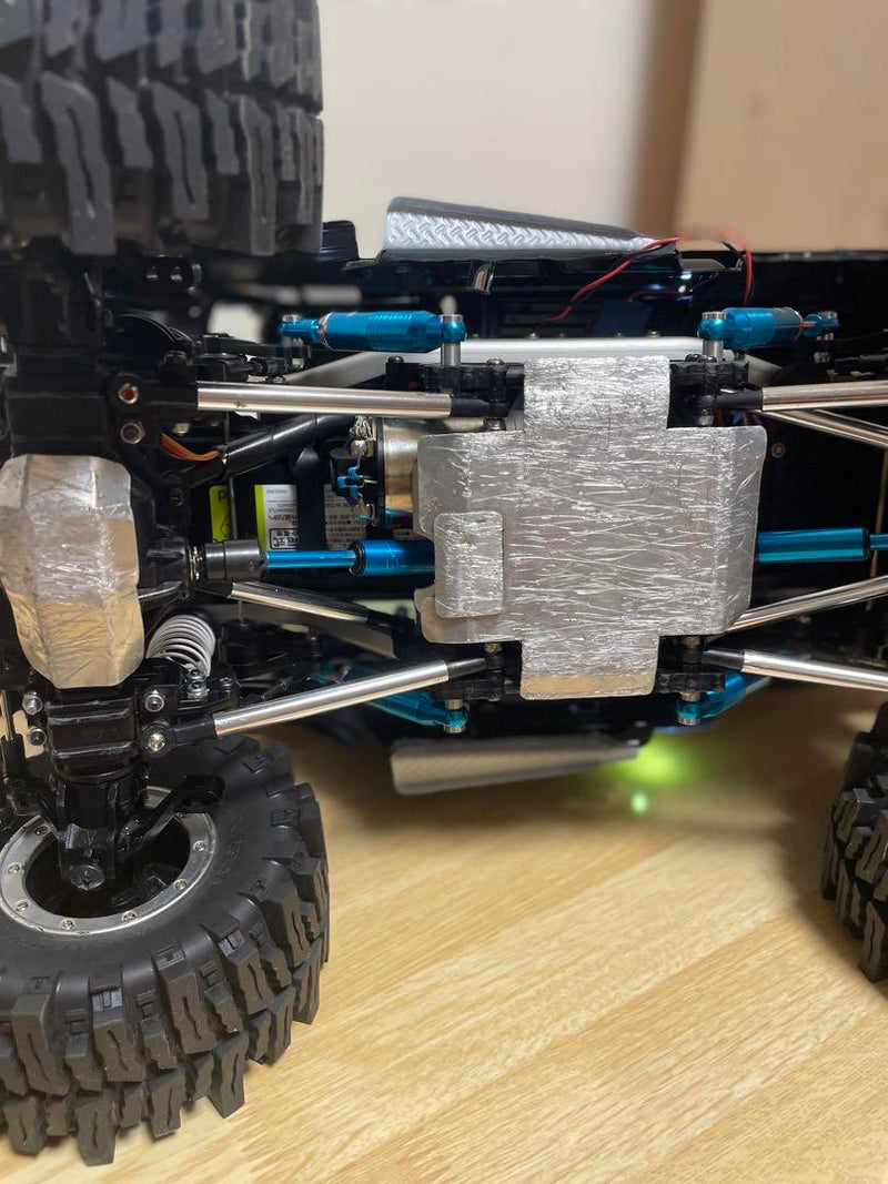 Chargez l'image dans la visionneuse de la galerie, Used Tamiya Unimog CR-01 RC Crawler Used with Gear Reduction Motor