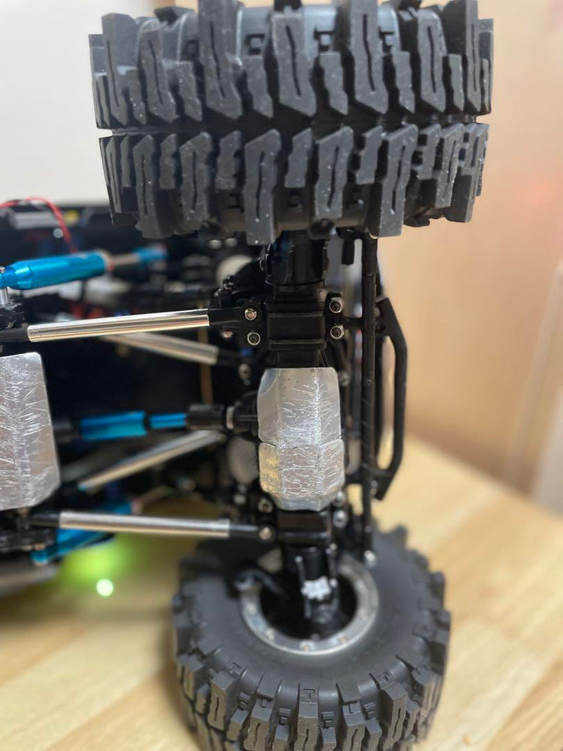 Chargez l'image dans la visionneuse de la galerie, Used Tamiya Unimog CR-01 RC Crawler Used with Gear Reduction Motor