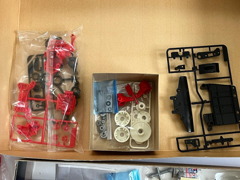 Load image into Gallery viewer, Used Tamiya 1/10 Nissan Skyline GT-R Nismo R32 TA01 Kit Unassembled Vintage 1991