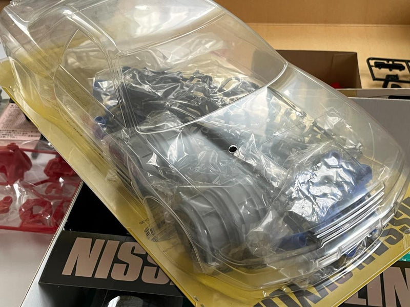 Load image into Gallery viewer, Used Tamiya 1/10 Nissan Skyline GT-R Nismo R32 TA01 Kit Unassembled Vintage 1991