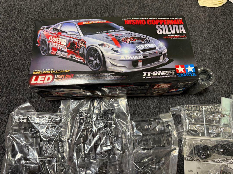 Chargez l'image dans la visionneuse de la galerie, Used Tamiya TT-01 Nismo Coppermix Silvia RC Car Unassembled Kit with LED