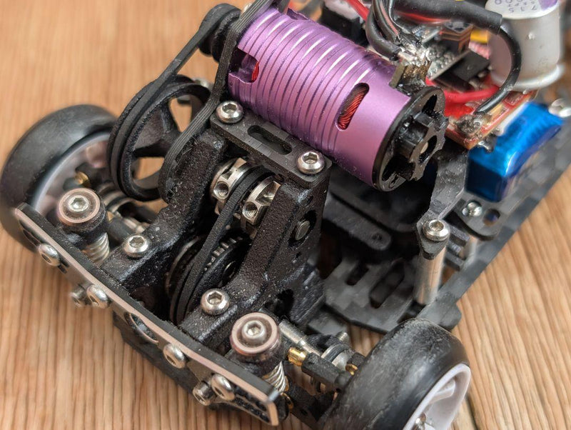 Carica immagine in Galleria Viewer, 1/24 Scale Drift Car "Ka-Sha" with Futaba Receiver - Used