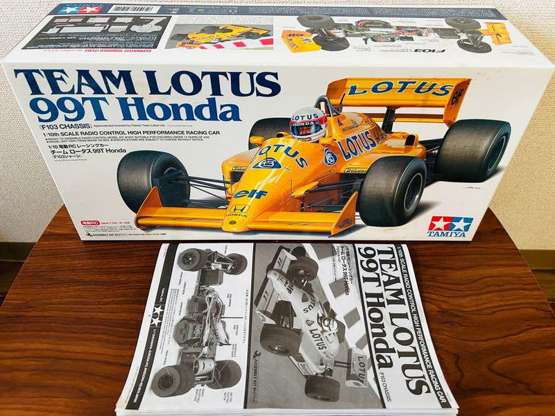 Chargez l'image dans la visionneuse de la galerie, Used Tamiya Lotus 99T Honda Assembled RC Car Set with Futaba Radio & Charger