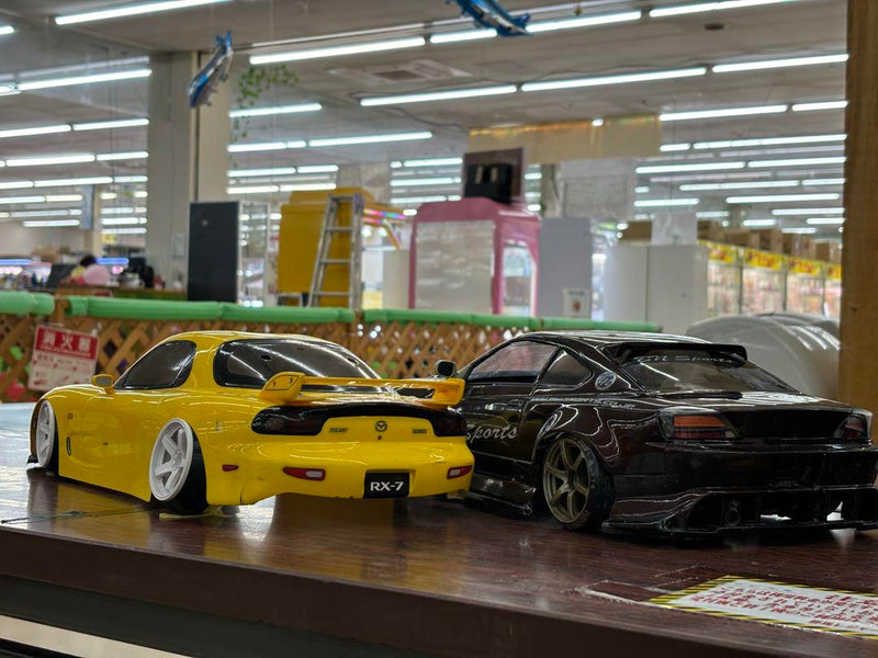 Chargez l'image dans la visionneuse de la galerie, Used Yokomo YD-2 RR RX Custom Assembled Car with Many Option Parts