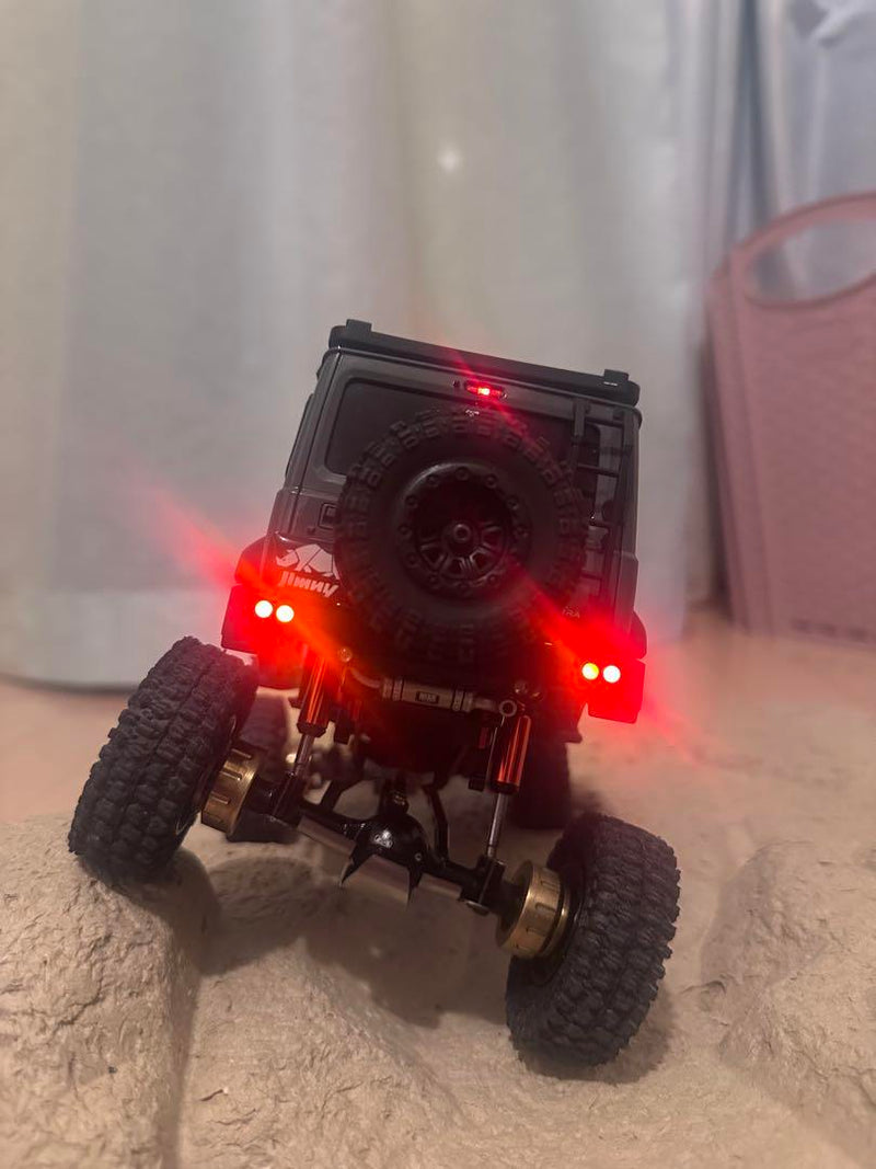 Laden Sie das Bild in Galerie -Viewer, Kyosho Mini-z 4x4 Jimny Full Custom with Many Option Parts Used - Used