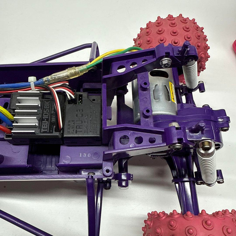 Chargez l'image dans la visionneuse de la galerie, Used Tamiya Hornet Blockhead Motors Custom Assembled with Radio Set