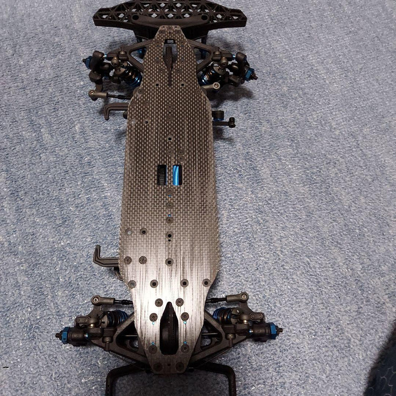 Chargez l'image dans la visionneuse de la galerie, Used Team Associated TC8 Carbon Chassis Used with Spare Parts