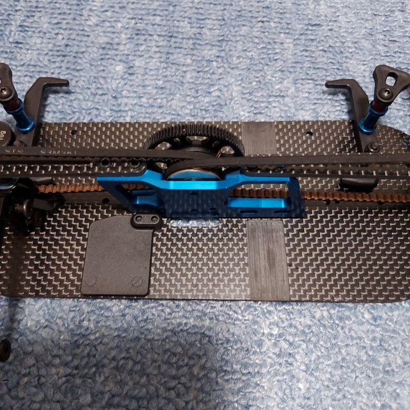 Chargez l'image dans la visionneuse de la galerie, Used Team Associated TC8 Carbon Chassis Used with Spare Parts