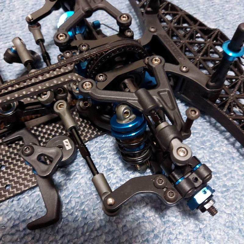 Chargez l'image dans la visionneuse de la galerie, Used Team Associated TC8 Carbon Chassis Used with Spare Parts