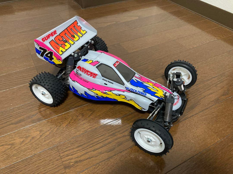 Chargez l'image dans la visionneuse de la galerie, Used Tamiya Super Astute Assembled Unused with Futaba Servo and Brushless System