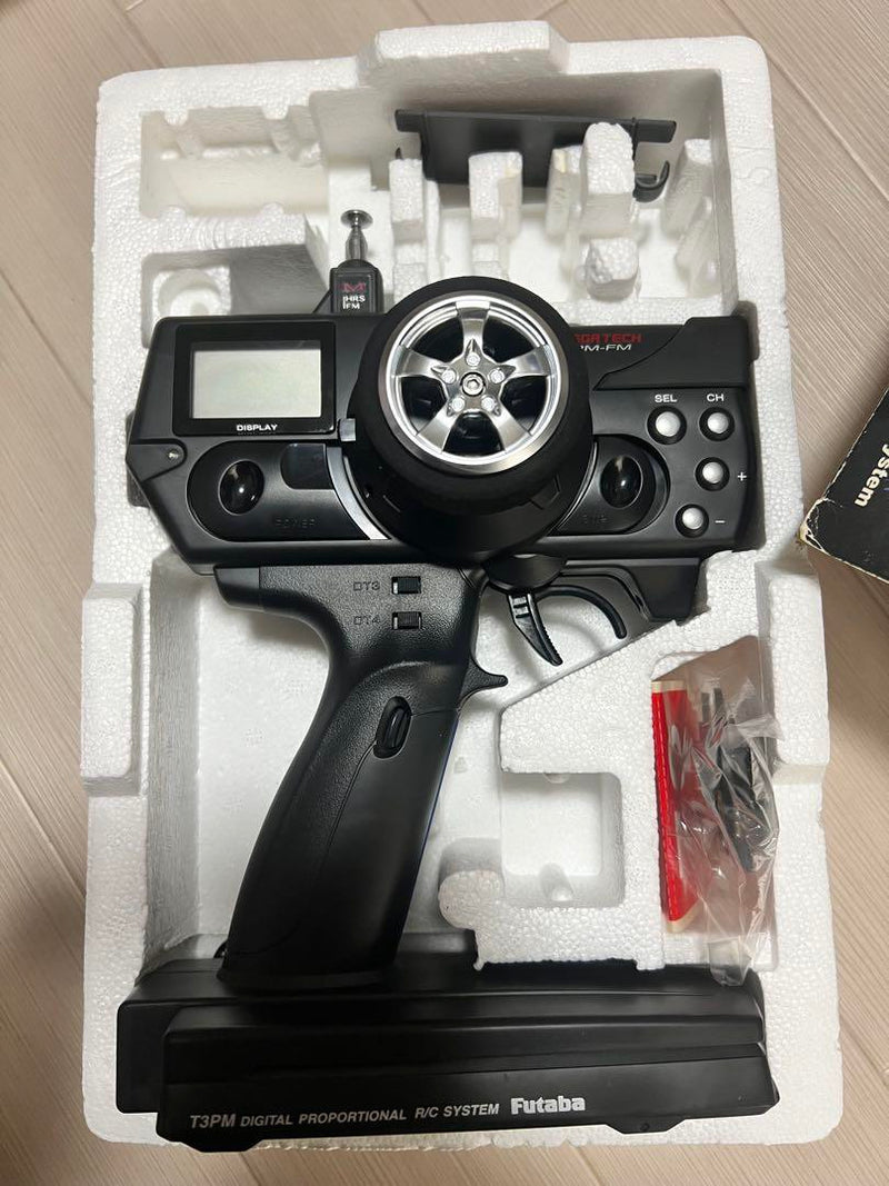 Chargez l'image dans la visionneuse de la galerie, Used YOKOMO Drift Package Assembled with Option Parts and FM Transmitter
