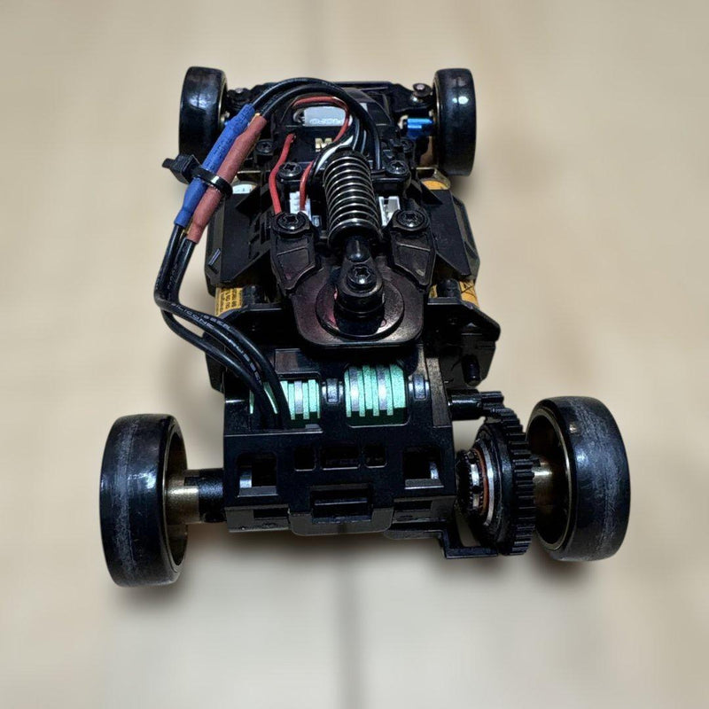 Laden Sie das Bild in Galerie -Viewer, Kyosho Mini-z MR-03EVO Drift Custom w/ EX-6R Propo Used No Body - Used