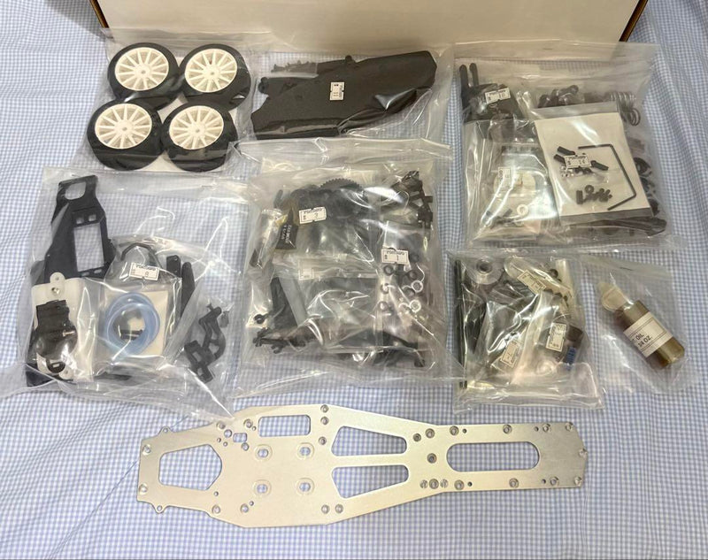 Chargez l'image dans la visionneuse de la galerie, Used Yokomo GT-4W 1/10 US Champion Spec Engineless Chassis Kit Unopened