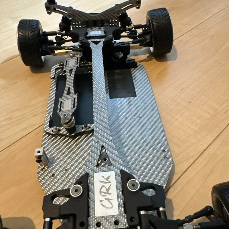 Laden Sie das Bild in Galerie -Viewer, ABC Hobby Vellfire Body on GRK Silver Carbon Chassis with Decoration Lights - Used