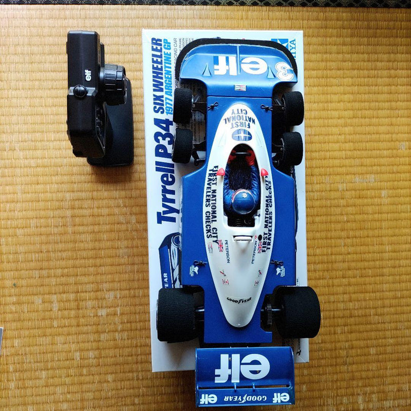 Chargez l'image dans la visionneuse de la galerie, Used Tamiya Tyrrell P34 1977 Argentine GP Assembled RC Car with 2.4G Radio