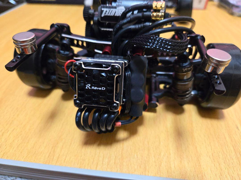 Carica immagine in Galleria Viewer, Yokomo SD2.0 Black Version 1/10 RC Car with Electronics Used - Used