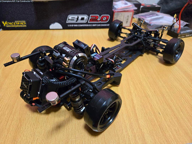 Carica immagine in Galleria Viewer, Yokomo SD2.0 Black Version 1/10 RC Car with Electronics Used - Used