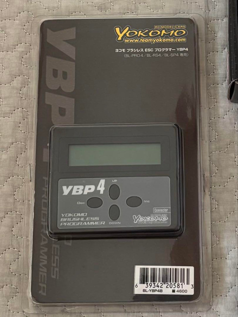 Chargez l'image dans la visionneuse de la galerie, Used YOKOMO Brushless Combo BL-PRO4D 13.5T & ESC Programmer IV Set Lightly Used