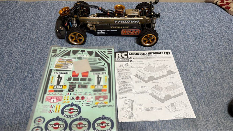 Chargez l'image dans la visionneuse de la galerie, Used Tamiya XV-01 Assembled Chassis with Electronics & Lancia Delta Unpainted Body