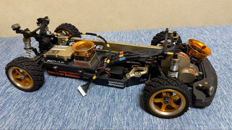 Chargez l'image dans la visionneuse de la galerie, Used Tamiya XV-01 Assembled Chassis with Electronics & Lancia Delta Unpainted Body