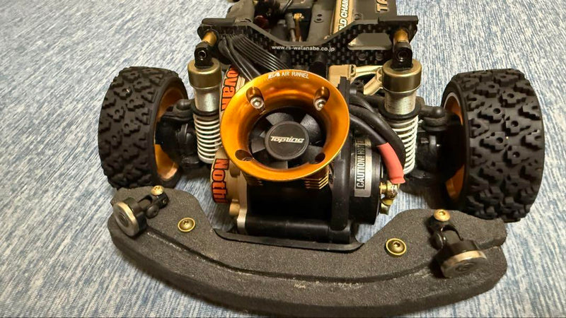 Chargez l'image dans la visionneuse de la galerie, Used Tamiya XV-01 Assembled Chassis with Electronics & Lancia Delta Unpainted Body