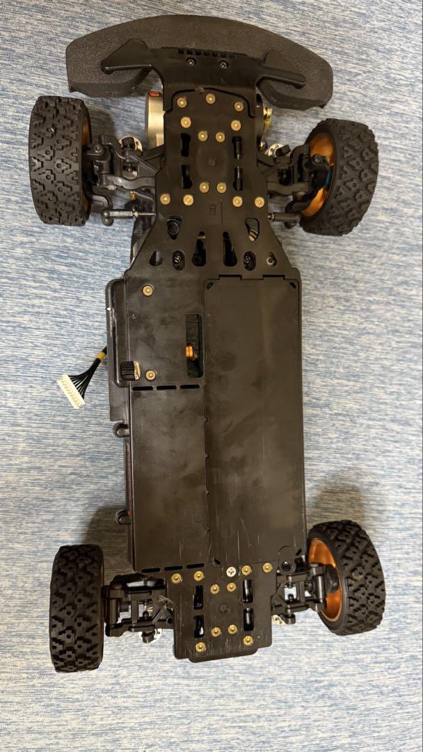 Chargez l'image dans la visionneuse de la galerie, Used Tamiya XV-01 Assembled Chassis with Electronics & Lancia Delta Unpainted Body