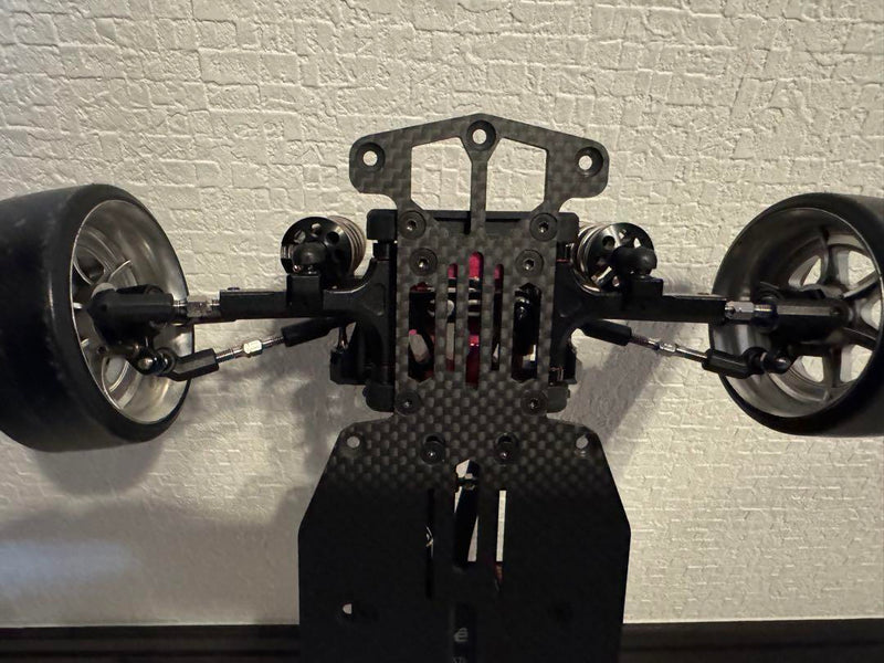Chargez l'image dans la visionneuse de la galerie, Used YOKOMO YD-2E with Many Option Parts and Electronics No Receiver Gyro Servo