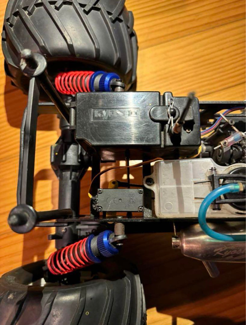 Load image into Gallery viewer, Used Kyosho 1/8 Scale Engine Powered RC Buggy Assembled with Transmitter