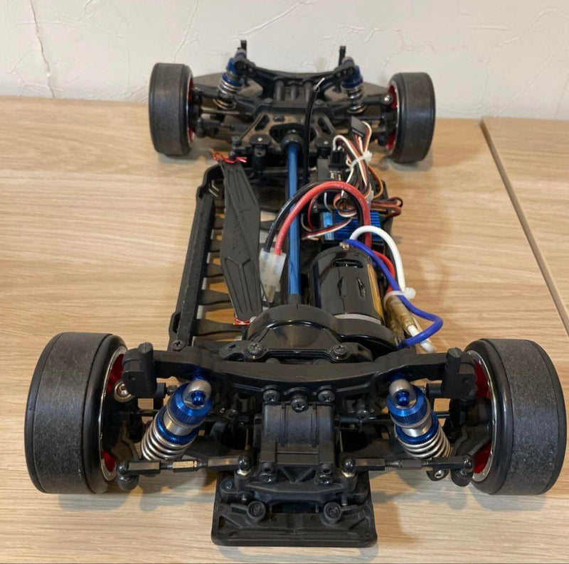 Chargez l'image dans la visionneuse de la galerie, Used Yokomo Drift Chassis Used For Parts or Base