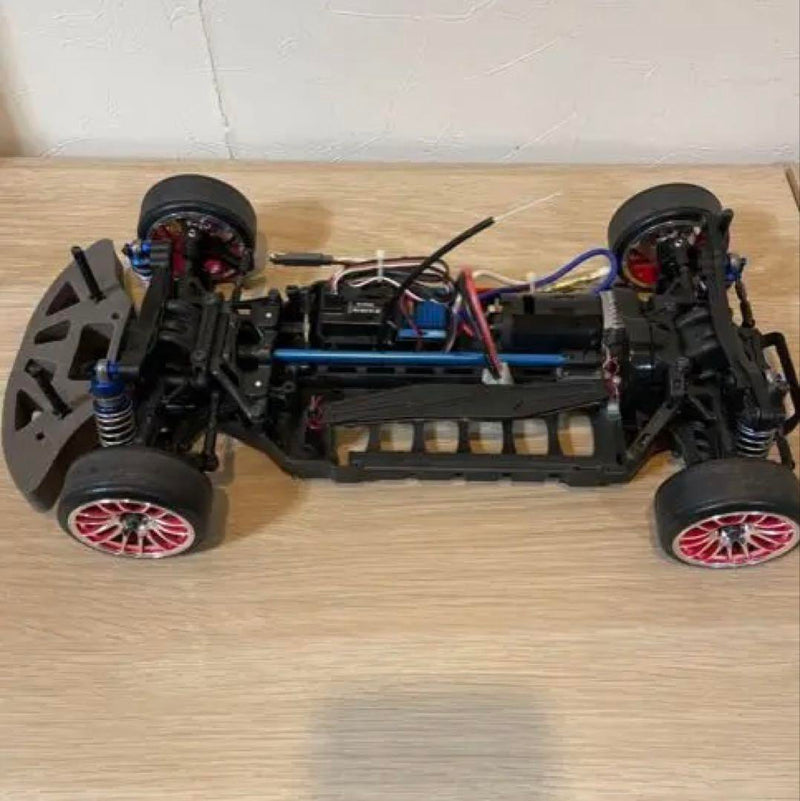 Chargez l'image dans la visionneuse de la galerie, Used Yokomo Drift Chassis Used For Parts or Base