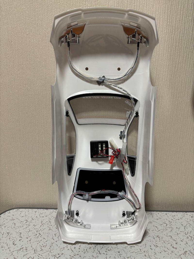 Chargez l'image dans la visionneuse de la galerie, Used Tamiya TT-02 Assembled Chassis with Sanwa MT-R Radio and Extra Body