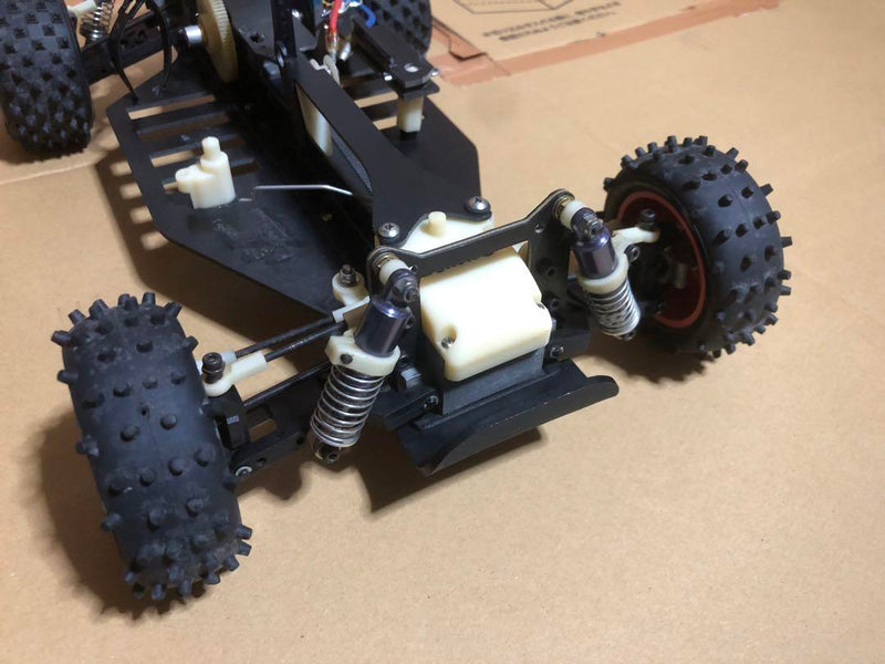 Carica immagine in Galleria Viewer, Yokomo Super Dog Fighter Vintage 4wd Buggy with Motor - Used