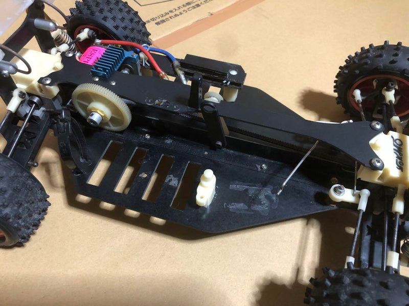 Carica immagine in Galleria Viewer, Yokomo Super Dog Fighter Vintage 4wd Buggy with Motor - Used