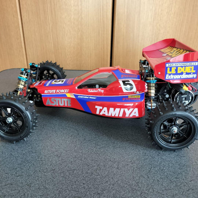 Chargez l'image dans la visionneuse de la galerie, Used Tamiya Super Astute Full Custom Unused with Electronics and Carbon Chassis