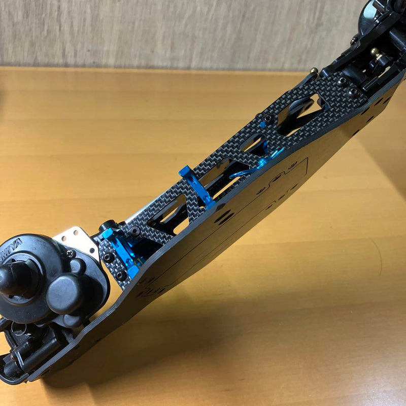 Load image into Gallery viewer, Used Tamiya DF-03 Carbon Conversion Chassis with Spare Gearbox