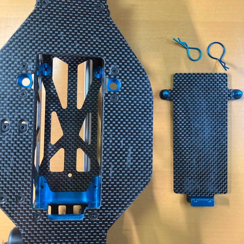 Load image into Gallery viewer, Used Tamiya DF-03 Carbon Conversion Chassis with Spare Gearbox