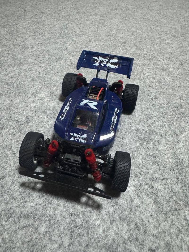Laden Sie das Bild in Galerie -Viewer, Kyosho Mini-z Buggy Used with Unused Spare Body & Parts - Used