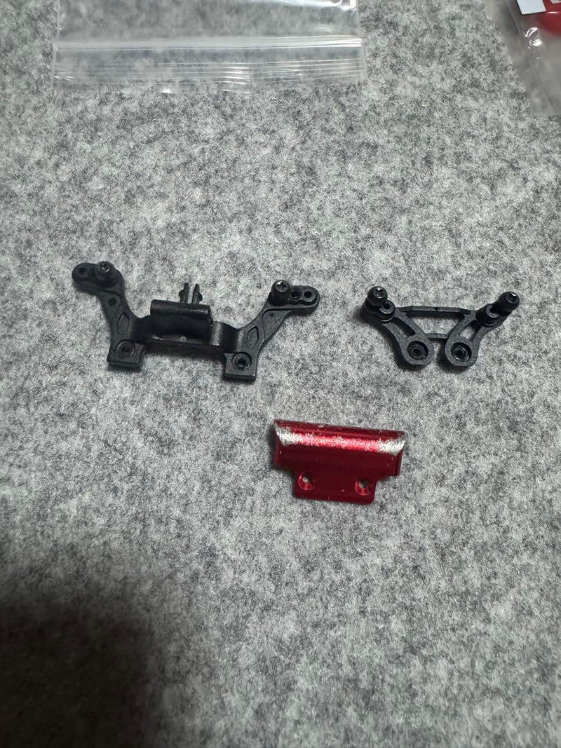 Laden Sie das Bild in Galerie -Viewer, Kyosho Mini-z Buggy Used with Unused Spare Body & Parts - Used
