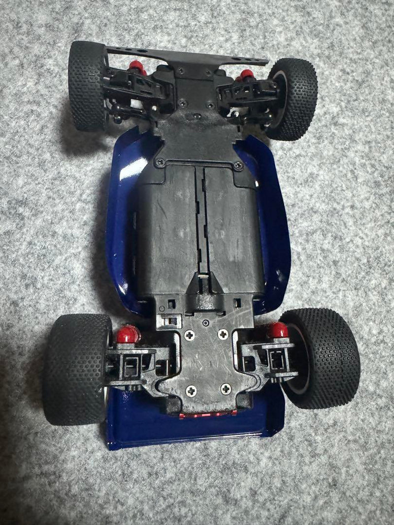 Laden Sie das Bild in Galerie -Viewer, Kyosho Mini-z Buggy Used with Unused Spare Body & Parts - Used