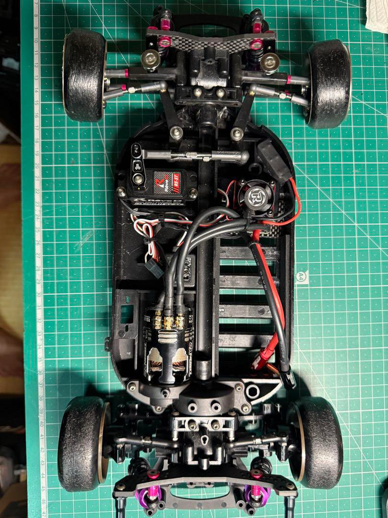 Chargez l'image dans la visionneuse de la galerie, Used Tamiya TT-01 2WD Drift Conversion with S14 Silvia Body Assembled