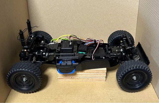 Used Tamiya Hummer M1025 1/12 RC Car with Futaba Transmitter Operation Confirmed