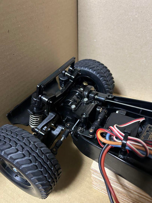 Used Tamiya Hummer M1025 1/12 RC Car with Futaba Transmitter Operation Confirmed